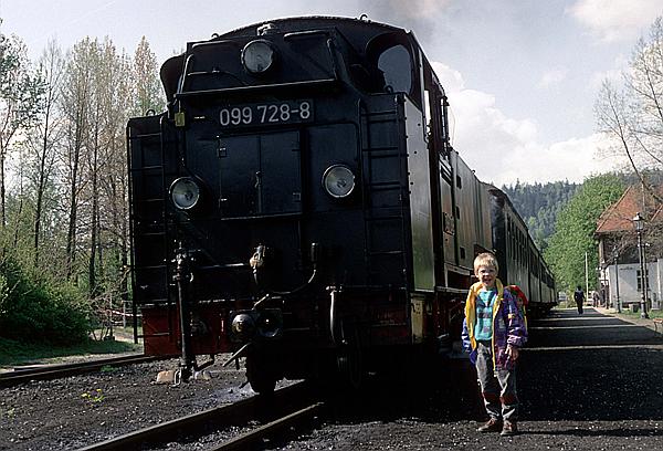 Foto:: DR 99 749 (DB 099 728-8) / Jonsdorf / 07.05.1994 (Foto,Fotos,Bilder,Bild,)