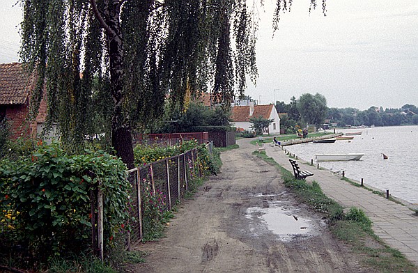 Foto:: Spaziergang / Mikolajki / September 1994 (Foto,Fotos,Bilder,Bild,)