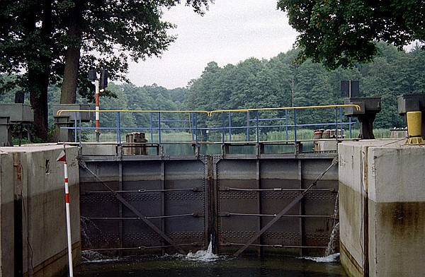 Foto:: Bootsfahrt / Mikolajki  - Ruciane-Nida / September 1994 (Foto,Fotos,Bilder,Bild,)