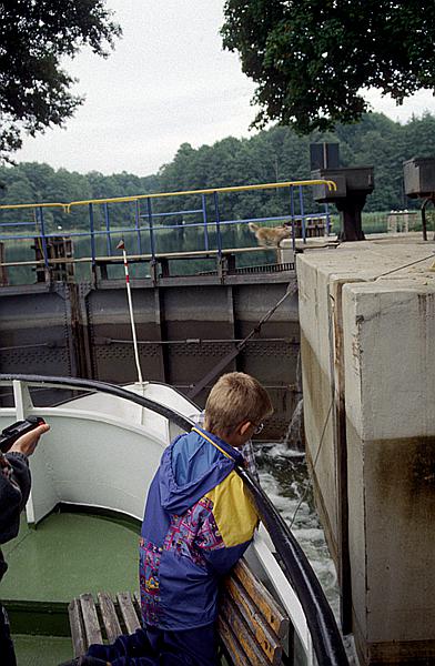 Foto:: Bootsfahrt / Mikolajki  - Ruciane-Nida / September 1994 (Foto,Fotos,Bilder,Bild,)