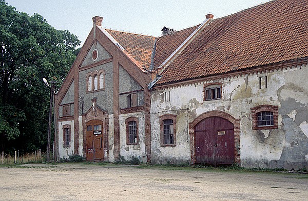 Foto:: Besichtigung Schloss Sztynort / Sztynort / September 1994 (Foto,Fotos,Bilder,Bild,)