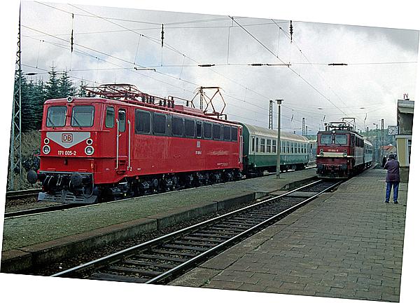 Foto:: DB 171 005-2 + DB 171 004-5 / Elbingerode / 15.04.1997 (Foto,Fotos,Bilder,Bild,)