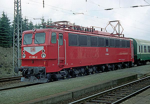 Foto:: DB 171 005-2 / Elbingerode / 15.04.1997 (Foto,Fotos,Bilder,Bild,)