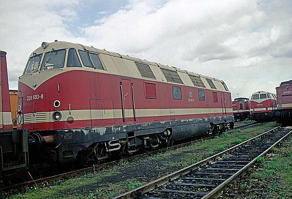 Foto:: DR 228 693-8 / Halberstadt / 15.04.1997 (Foto,Fotos,Bilder,Bild,)
