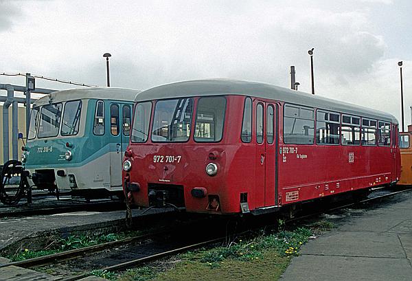 Foto:: DR 772 316-6 + DR 972 701-7 / Halberstadt / 15.04.1997 (Foto,Fotos,Bilder,Bild,)