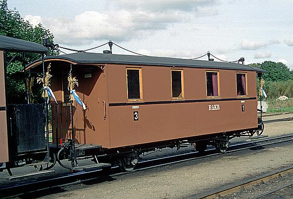 Foto:: Schmalspurreisezugwagen / Putbus / 20.09.1997 (Foto,Fotos,Bilder,Bild,)
