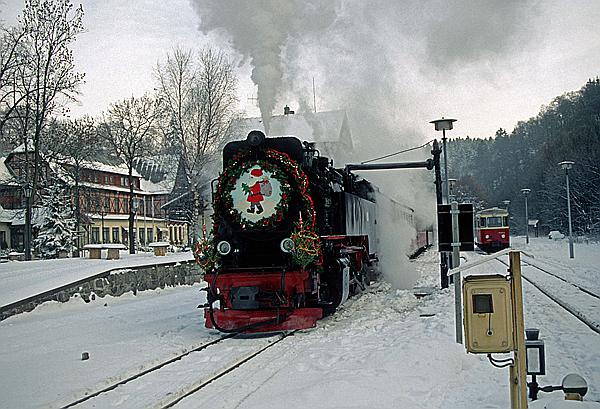 Foto:: DR 99 7244-9 + DR 187 011-2 / Alexisbad / 06.12.1997 (Foto,Fotos,Bilder,Bild,)
