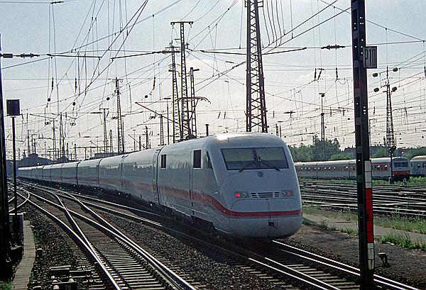 Foto:: DB 402 024-4 / Dortmund / 17.05.1998 (Foto,Fotos,Bilder,Bild,)