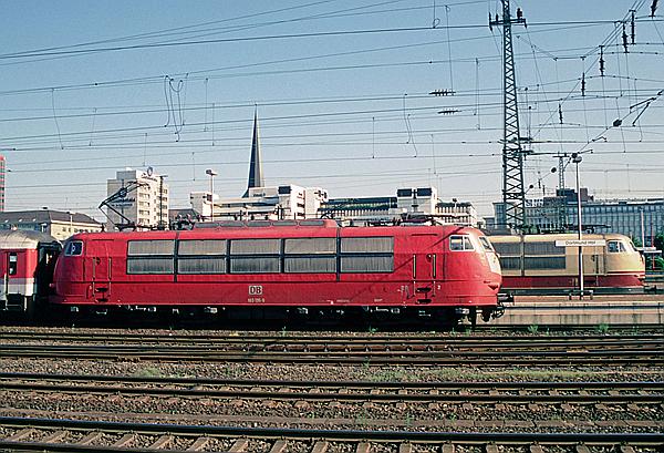 Foto:: DB 103 135-0 + DB 103 164-0 / Dortmund / 17.05.1998 (Foto,Fotos,Bilder,Bild,)