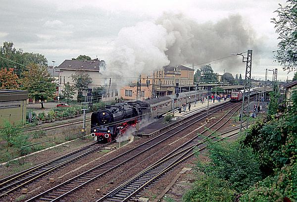 Foto:: 01 118 / Neustadt (Weinstr) / 01.10.2000 (Foto,Fotos,Bilder,Bild,)