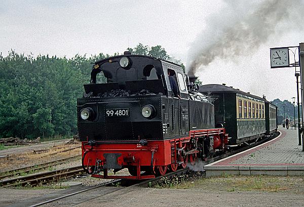 Foto:: DR 99 4801-9 / Putbus / 06.07.2002 (Foto,Fotos,Bilder,Bild,)