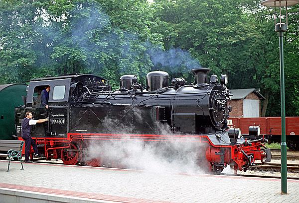 Foto:: DR 99 4801-9 / Putbus / 06.07.2002 (Foto,Fotos,Bilder,Bild,)