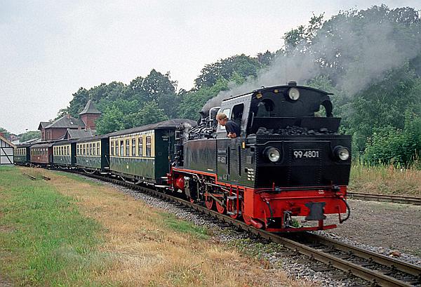 Foto:: DR 99 4801-9 / Putbus / 06.07.2002 (Foto,Fotos,Bilder,Bild,)