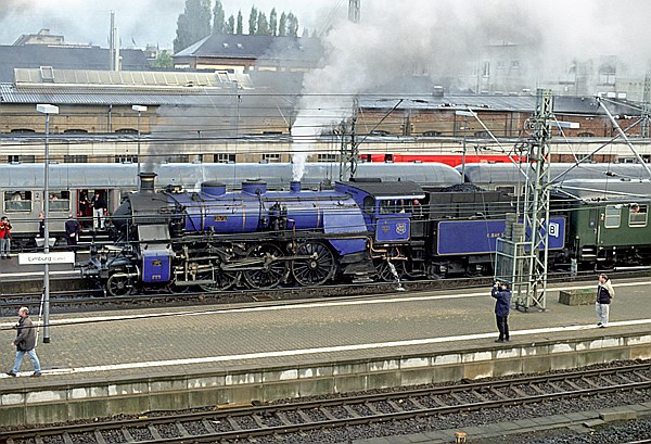 Foto:: KBStB 3673 (18 678) / Limburg / 06.10.2002 (Foto,Fotos,Bilder,Bild,)