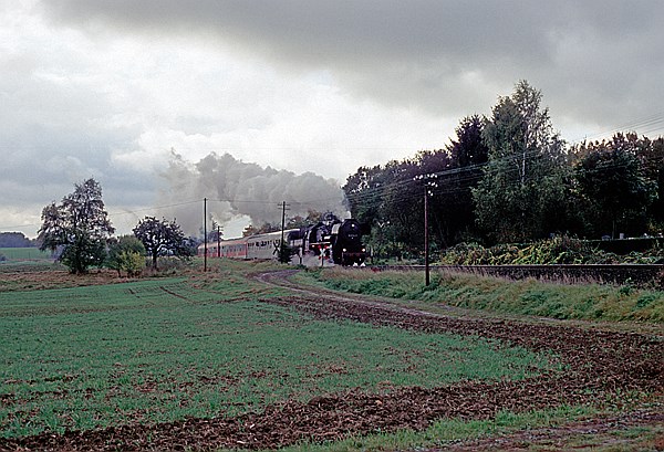 Foto:: DR 52 8134-0 / Hadamar / 06.10.2002 (Foto,Fotos,Bilder,Bild,)