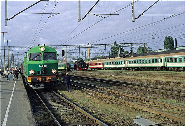 Foto:: PKP SU46-033 + PKP Tr5 65 / Poznan / 11.06.2005 (Foto,Fotos,Bilder,Bild,)