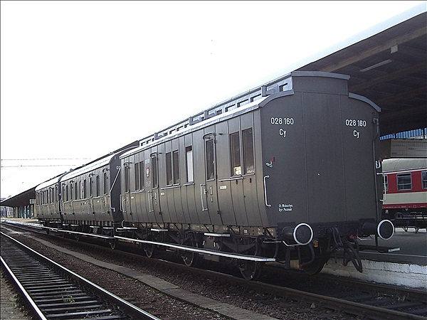 Foto:: Abteilwagen / Poznan / 11.06.2005 (Foto,Fotos,Bilder,Bild,)