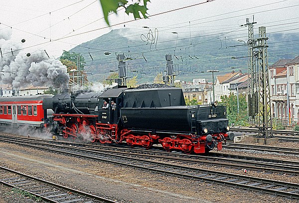 Foto:: DR 52 4867 / 03.10.2005 / Neustadt (Foto,Fotos,Bilder,Bild,)