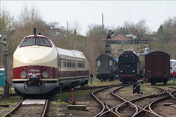 Foto:: VT 18.16.03 + 65 1049-9 / Chemnitz / 12.04.2008 (Foto,Fotos,Bilder,Bild,)
