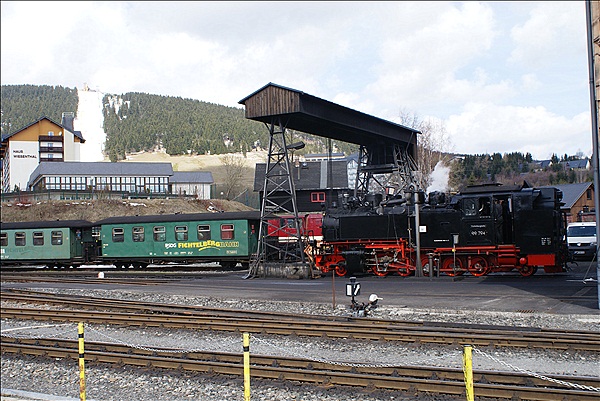 Foto:: DR 99 794 / Oberwiesenthal / 13.04.2008 (Foto,Fotos,Bilder,Bild,)