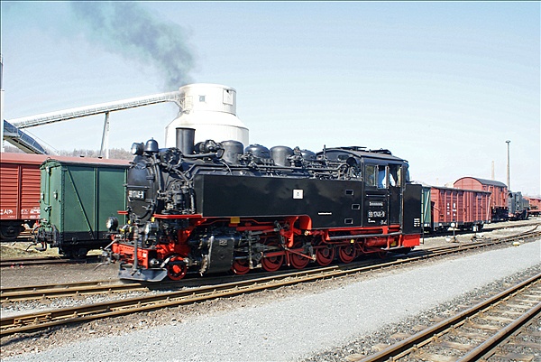 Foto:: Erster Besuch nach Wiedereroeffnung / Weisseritztalbahn / April 2009 (Foto,Fotos,Bilder,Bild,)