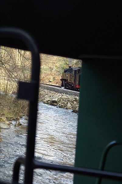 Foto:: Erster Besuch nach Wiedereroeffnung / Weisseritztalbahn / April 2009 (Foto,Fotos,Bilder,Bild,)