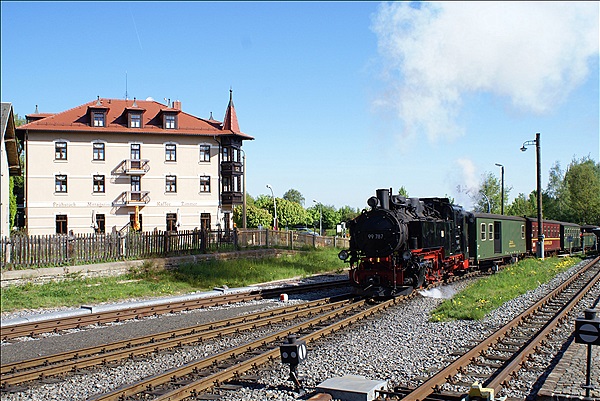 Foto:: DR 99 787 / Bertsdorf / 01.05.2013 (Foto,Fotos,Bilder,Bild,)