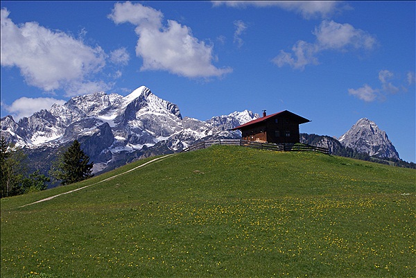 Foto:: Eckbauerbahn / Garmisch-Partenkirchen / 18.05.2011 (Foto,Fotos,Bilder,Bild,)