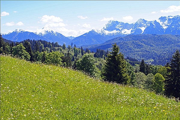 Foto:: Eckbauer / Garmisch-Partenkirchen / 18.05.2011 (Foto,Fotos,Bilder,Bild,)