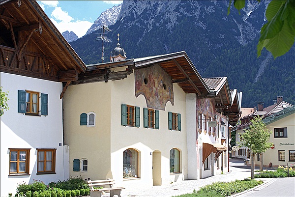 Foto:: Ort / Mittenwald / 19.05.2011 (Foto,Fotos,Bilder,Bild,)