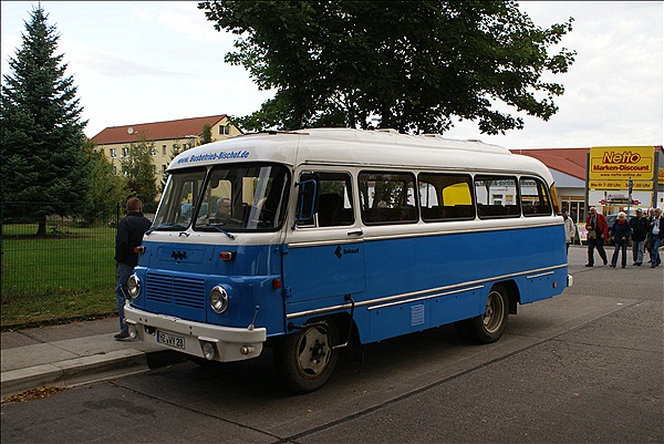 Foto:: Robur Bus  / Nachterstedt-Hoym / 29.09.2012 (Foto,Fotos,Bilder,Bild,)