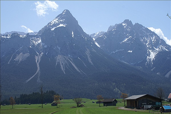 Foto:: Ausblick / Ehrwald / 03.05.2013 (Foto,Fotos,Bilder,Bild,)