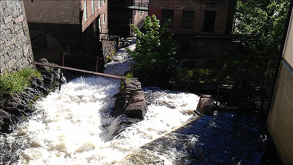 Foto:: Kvarnbyn / Moelndal / 23.05.2013 (Foto,Fotos,Bilder,Bild,)
