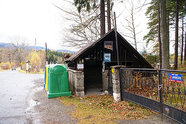 Foto:: Bushaltestelle / Sosnowka / 09.11.2013 (Foto,Fotos,Bilder,Bild,)