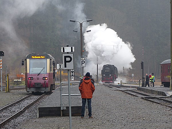 Foto:: DR 187 016-1 + DR 99 7245-6 / Eisfelder Talmuehle / 19.01.2014 (Foto,Fotos,Bilder,Bild,)