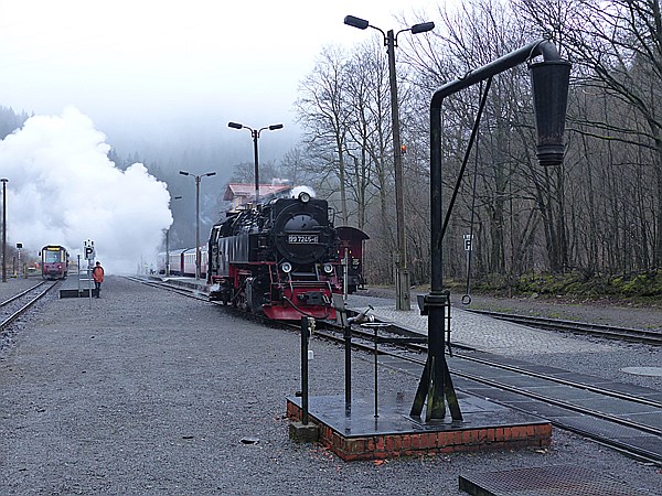 Foto:: DR 187 016-1 + DR 99 7245-6 / Eisfelder Talmuehle / 19.01.2014 (Foto,Fotos,Bilder,Bild,)