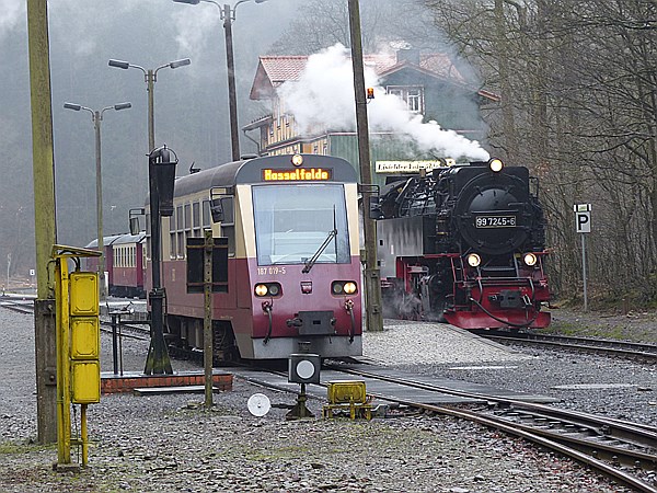 Foto:: DR 187 019-5 + DR 99 7245-6 / Eisfelder Talmuehle / 19.01.2014 (Foto,Fotos,Bilder,Bild,)