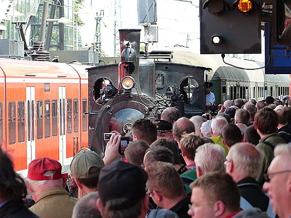 Foto:: Bahnhof / Neustadt / 31.05.2014 (Foto,Fotos,Bilder,Bild,)