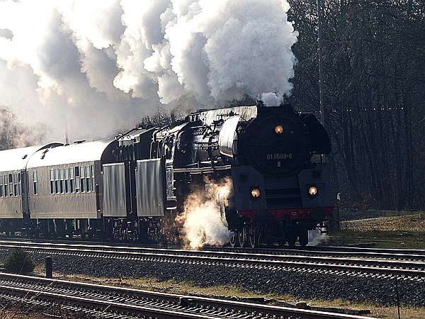 Foto:: DR 01 0509-8 / Schwerte Ost / 21.03.2015 (Foto,Fotos,Bilder,Bild,)