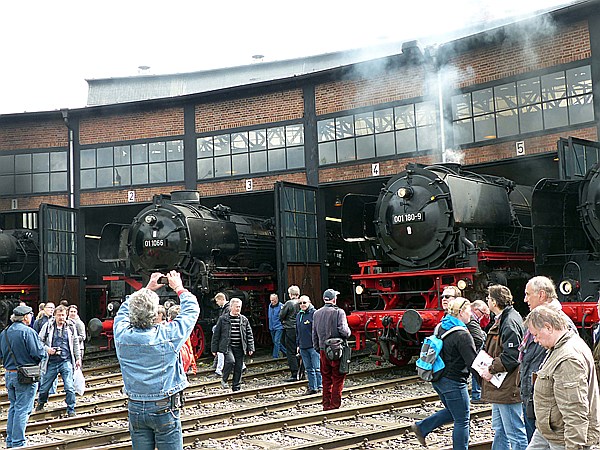 Foto:: 01 1066 + 001 180-9 / Dresden / 17.04.2015 (Foto,Fotos,Bilder,Bild,)