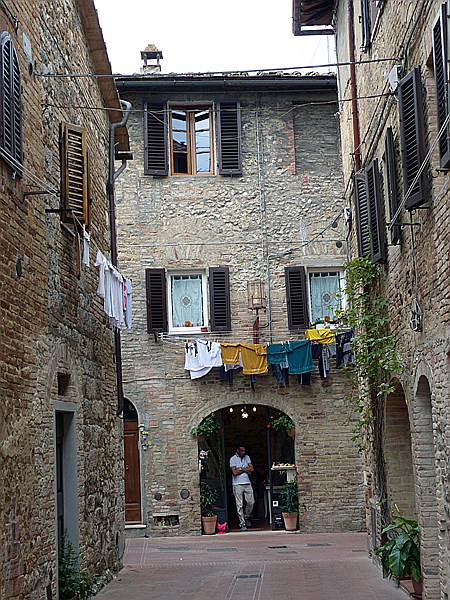 Foto:: Stadtansichten / San Gimignano / 08.05.2015 (Foto,Fotos,Bilder,Bild,)