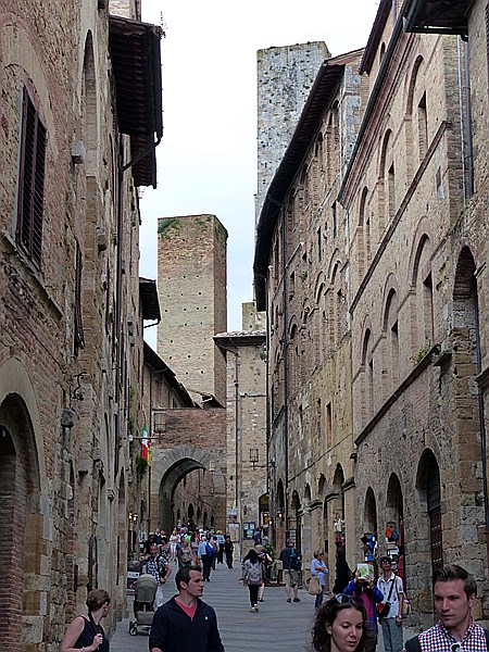 Foto:: Stadtansichten / San Gimignano / 08.05.2015 (Foto,Fotos,Bilder,Bild,)