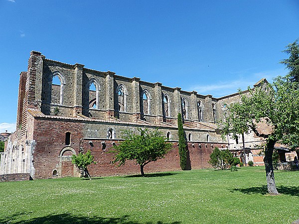 Foto:: Ruine Abbazia San Galgano / Chiusdino / 10.05.2015 (Foto,Fotos,Bilder,Bild,)
