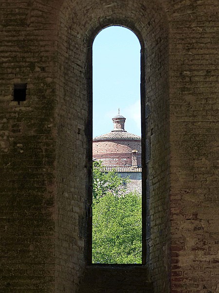 Foto:: Ruine Abbazia San Galgano / Chiusdino / 10.05.2015 (Foto,Fotos,Bilder,Bild,)
