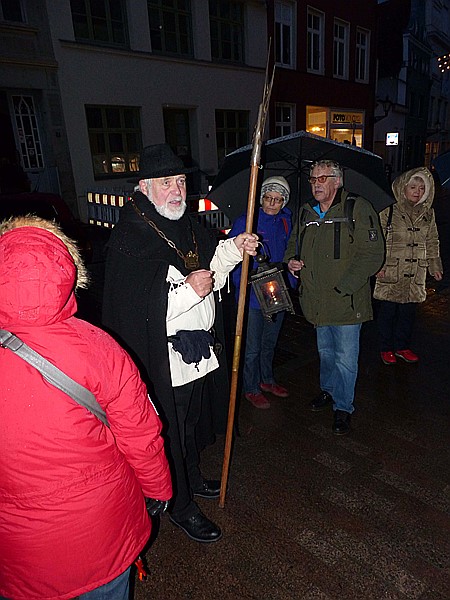 Foto:: Nachtwaechterfuehrung / Wismar / 11.12.2015 (Foto,Fotos,Bilder,Bild,)