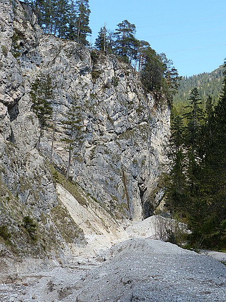 Foto:: Isarstausee + Huettelbachklamm Rundgang / Kruen / 07.05.2016 (Foto,Fotos,Bilder,Bild,)