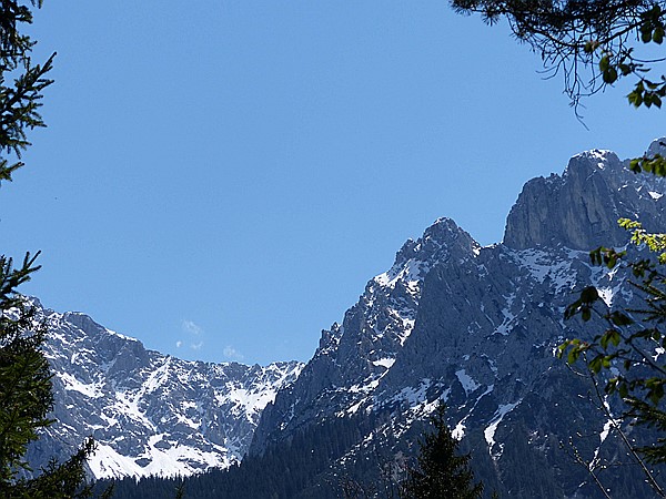 Foto:: Wanderung / Mittenwald - Kruen / 08.05.2016 (Foto,Fotos,Bilder,Bild,)