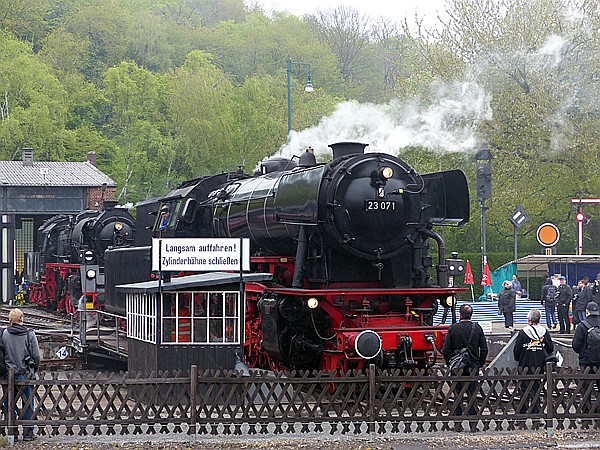 Foto:: DB 23 071 / Bochum-Dahlhausen / 01.05.2017 (Foto,Fotos,Bilder,Bild,)