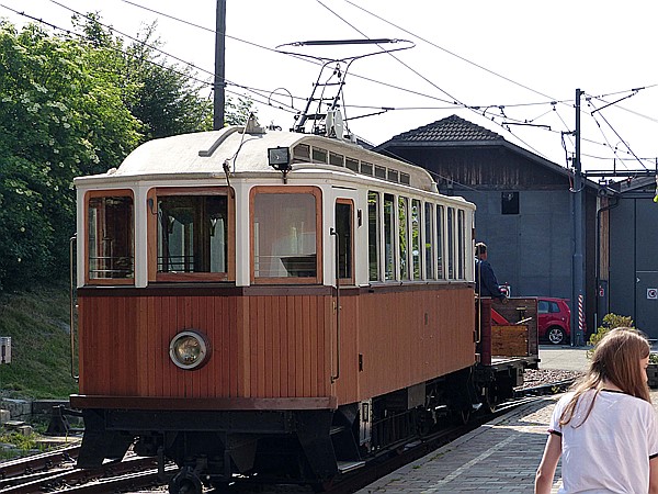 Foto:: Rittnerbahn Wagen 11 / Klobenstein / 01.06.2017 (Foto,Fotos,Bilder,Bild,)