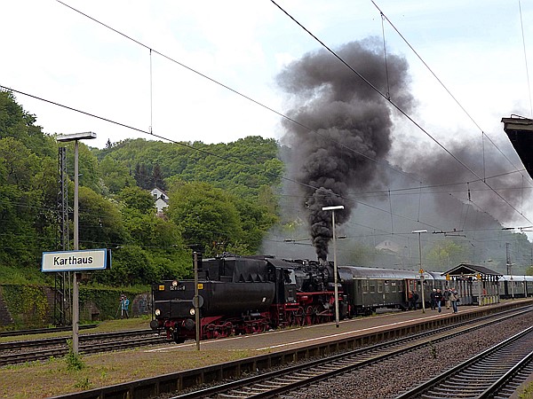Foto:: DR 52 8154-9 / Karthaus / 29.04.2018 (Foto,Fotos,Bilder,Bild,)